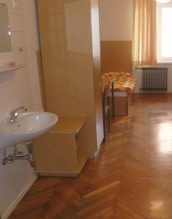 Hostel Tabor Ljubljana Phòng bức ảnh
